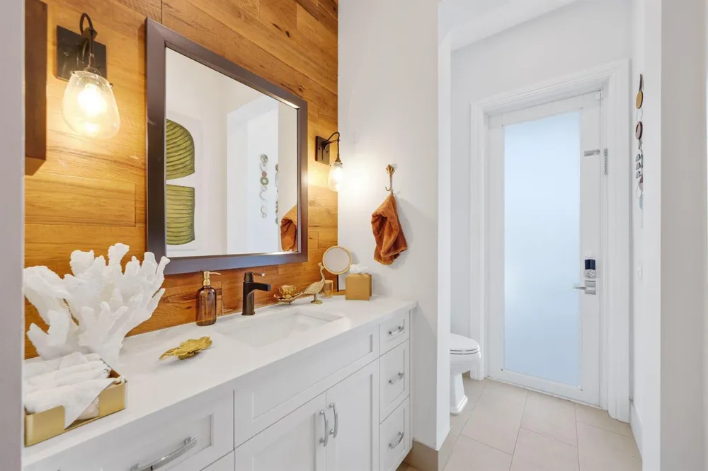 1200 Bimini Lane Riviera Beach, FL 33404