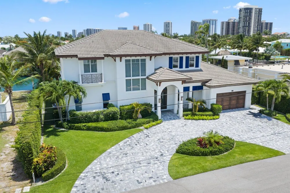 1200 Bimini Lane Riviera Beach, FL 33404