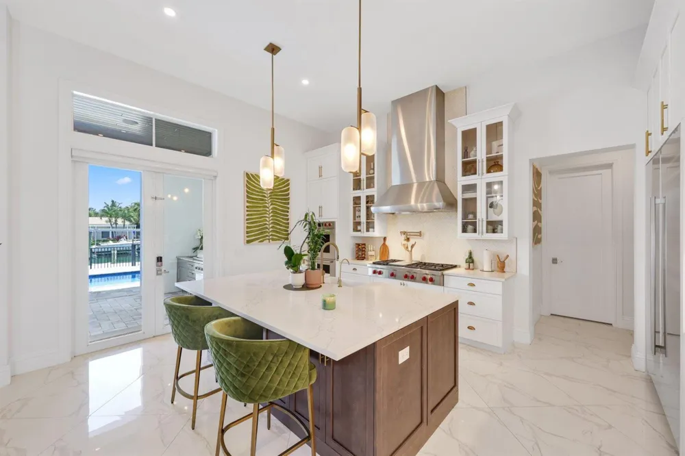 1200 Bimini Lane Riviera Beach, FL 33404