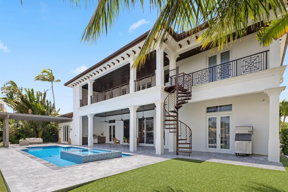 1200 Bimini Lane Riviera Beach, FL 33404