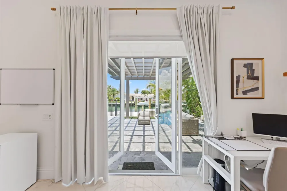 1200 Bimini Lane Riviera Beach, FL 33404