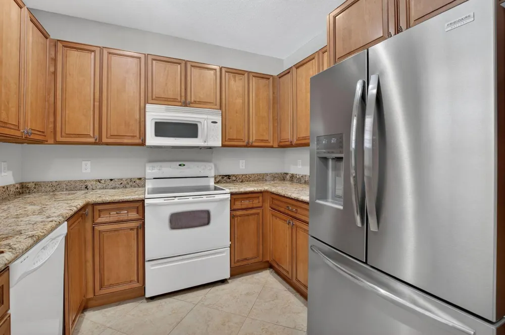 1418 W Wickham Circle #B Delray Beach, FL 33445