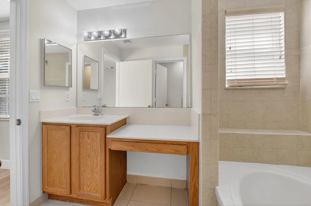 1418 W Wickham Circle #B Delray Beach, FL 33445