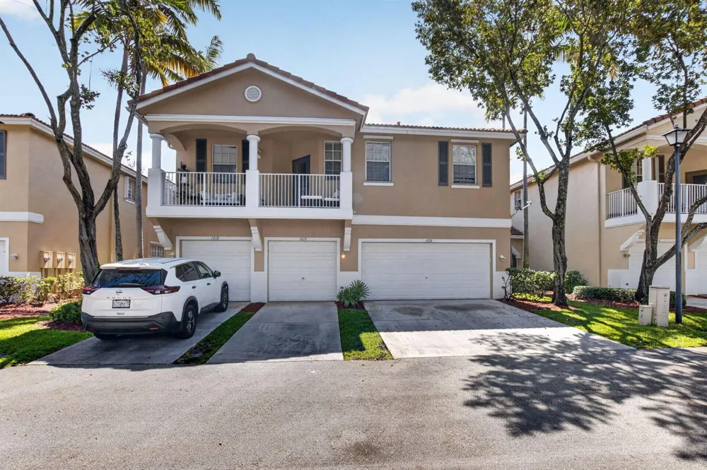 1418 W Wickham Circle #B Delray Beach, FL 33445