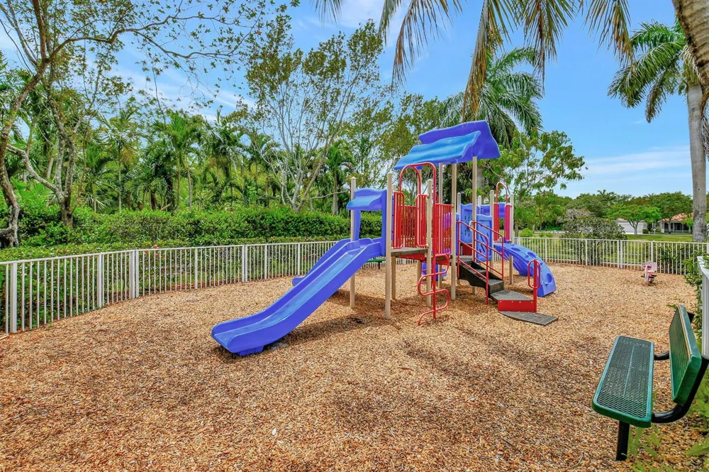 1418 W Wickham Circle #B Delray Beach, FL 33445