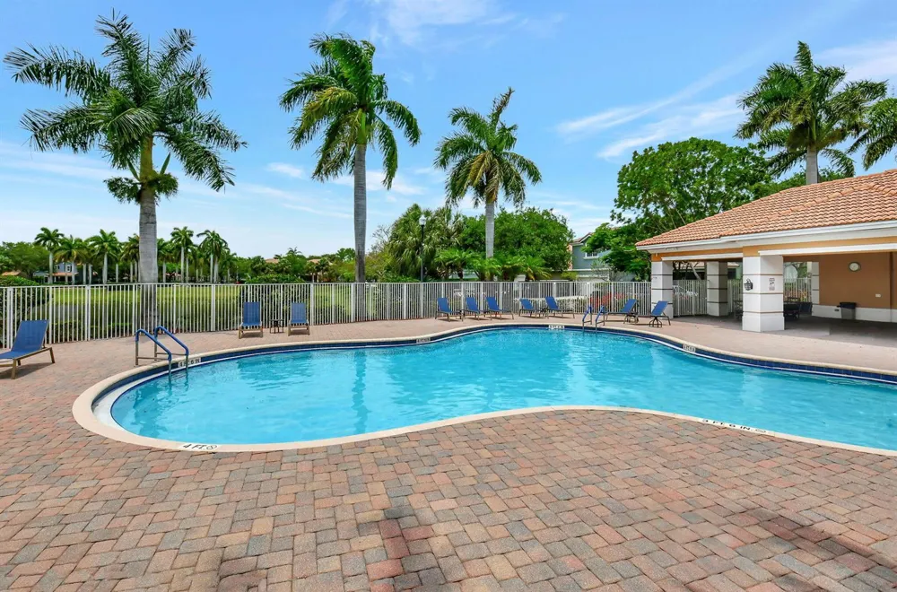 1418 W Wickham Circle #B Delray Beach, FL 33445