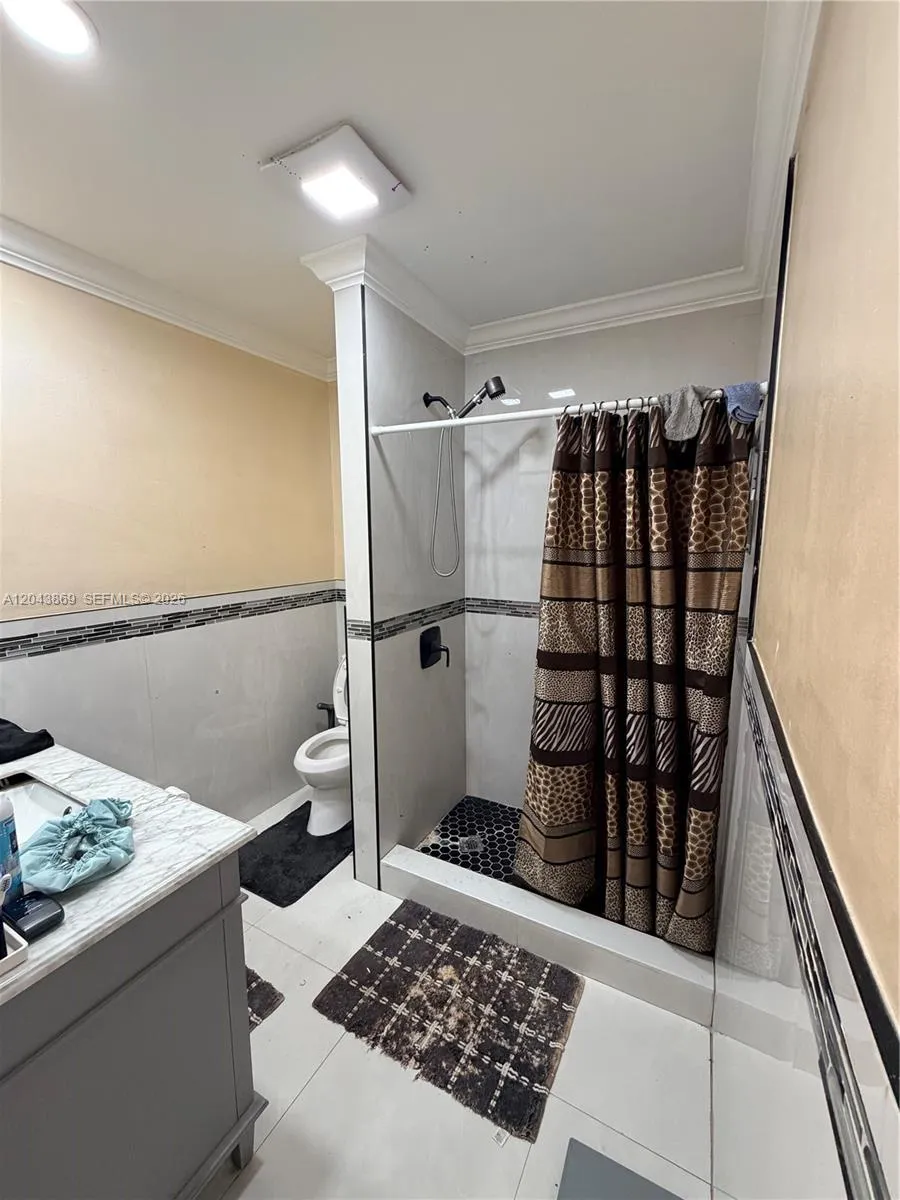 13105 NW 12th Ave North Miami, FL 33168