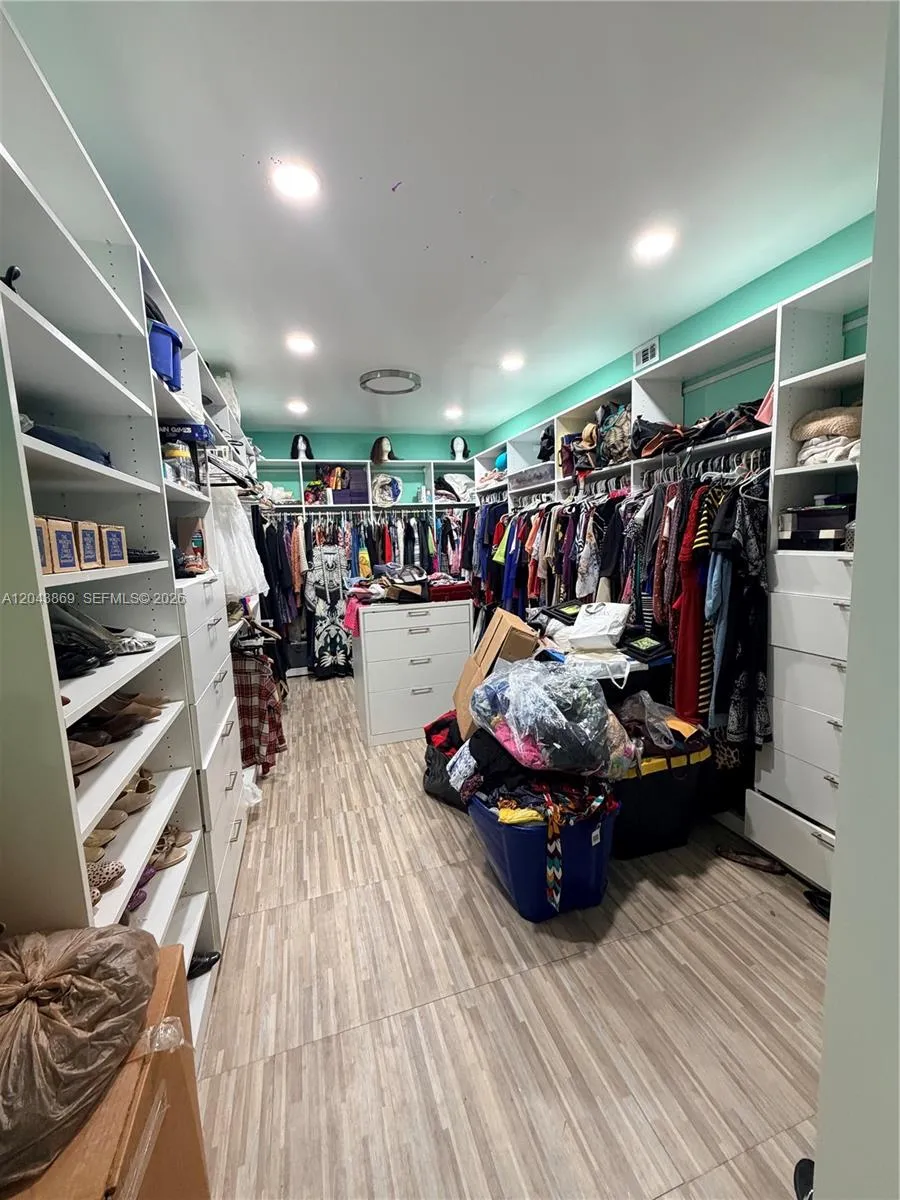 13105 NW 12th Ave North Miami, FL 33168