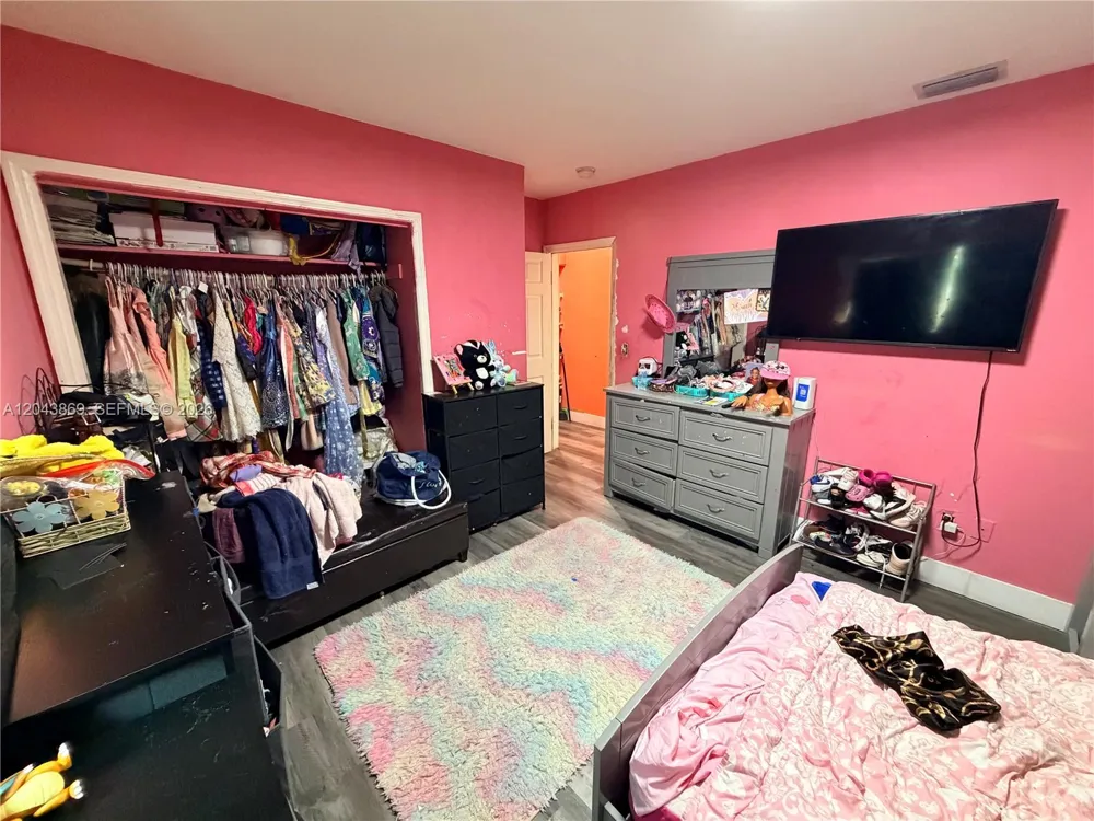 13105 NW 12th Ave North Miami, FL 33168