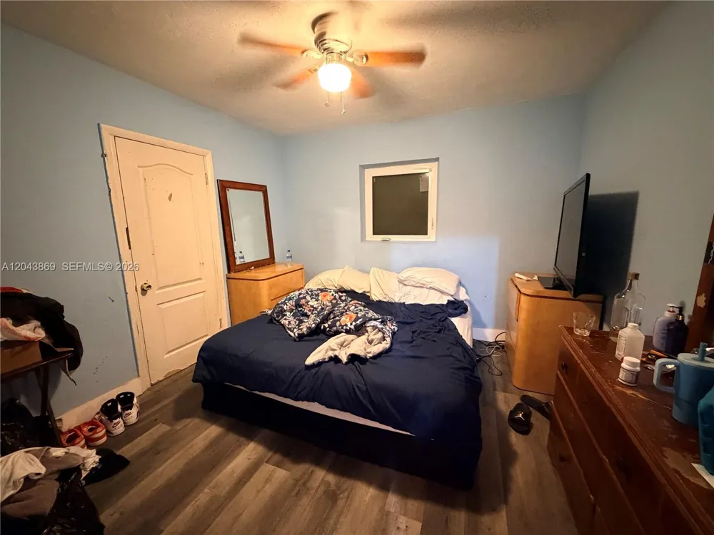 13105 NW 12th Ave North Miami, FL 33168