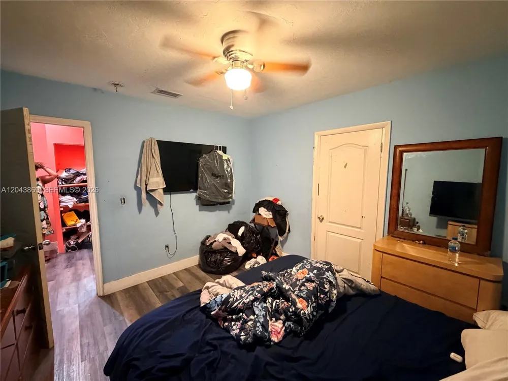 13105 NW 12th Ave North Miami, FL 33168