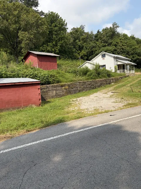 13135 Campbellsville Rd