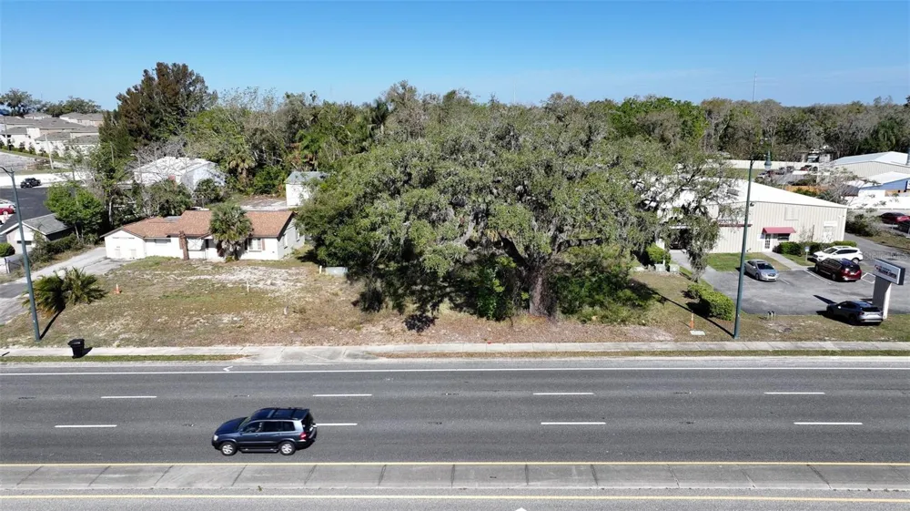 1602 E MAIN STREET Leesburg, FL 34748