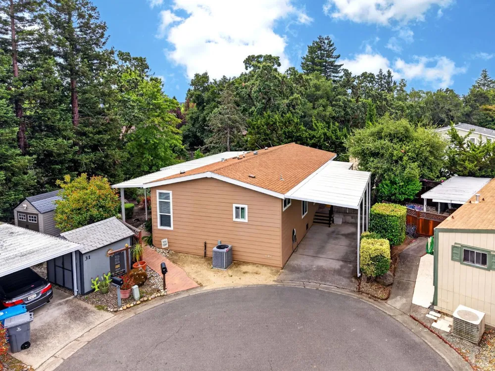 32 Springhill Court Santa Rosa, CA 95409