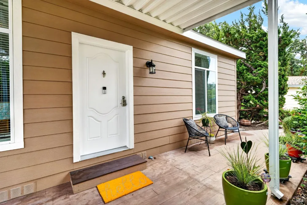 32 Springhill Court Santa Rosa, CA 95409