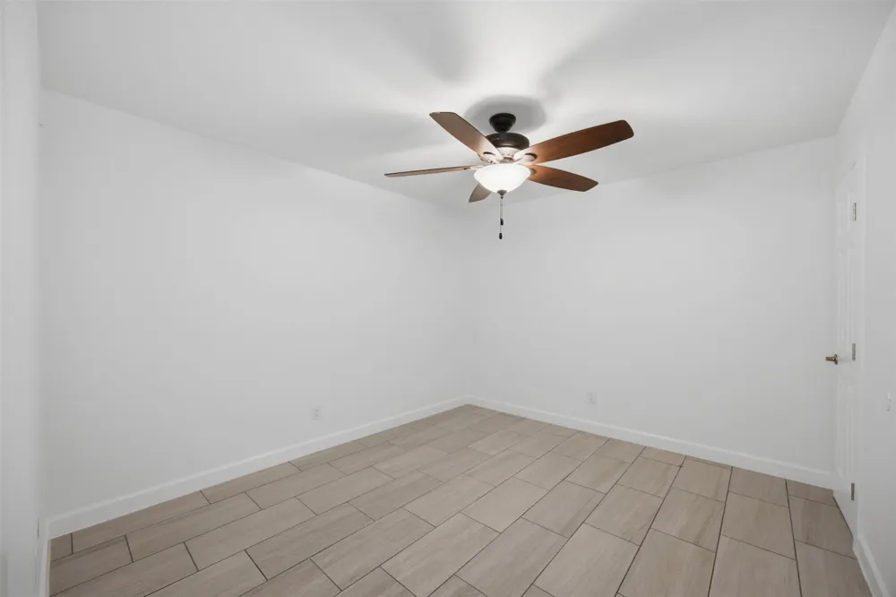 5801 Thunderbird Street #B-22 Lago Vista, TX 78645