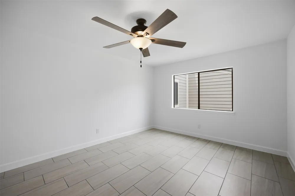 5801 Thunderbird Street #B-22 Lago Vista, TX 78645