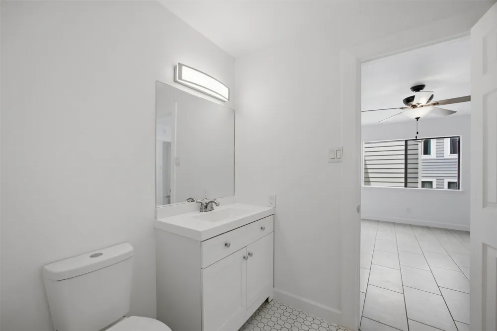 5801 Thunderbird Street #B-22 Lago Vista, TX 78645