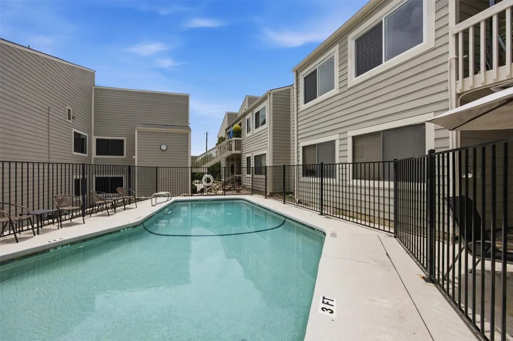 5801 Thunderbird Street #B-22 Lago Vista, TX 78645