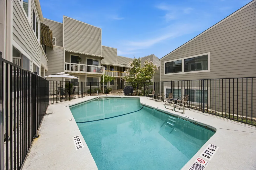 5801 Thunderbird Street #B-22 Lago Vista, TX 78645