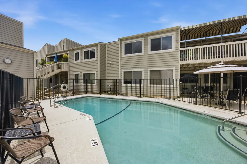 5801 Thunderbird Street #B-22 Lago Vista, TX 78645