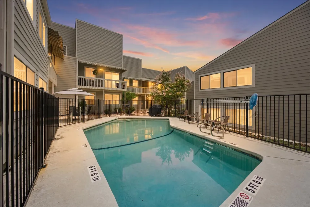 5801 Thunderbird Street #B-22 Lago Vista, TX 78645