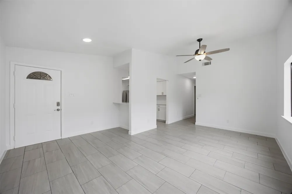5801 Thunderbird Street #B-22 Lago Vista, TX 78645