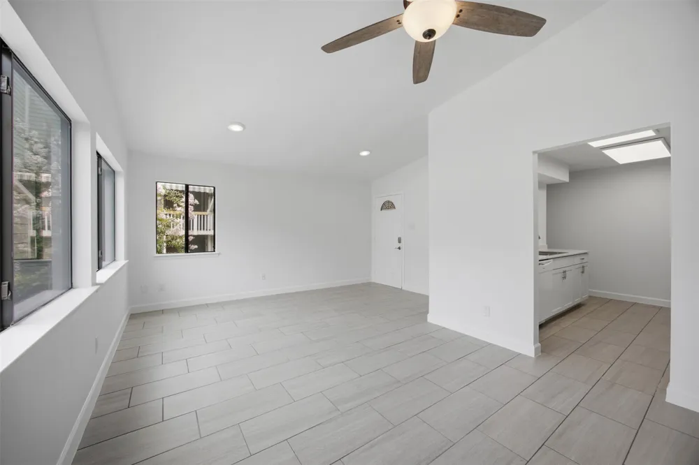 5801 Thunderbird Street #B-22 Lago Vista, TX 78645