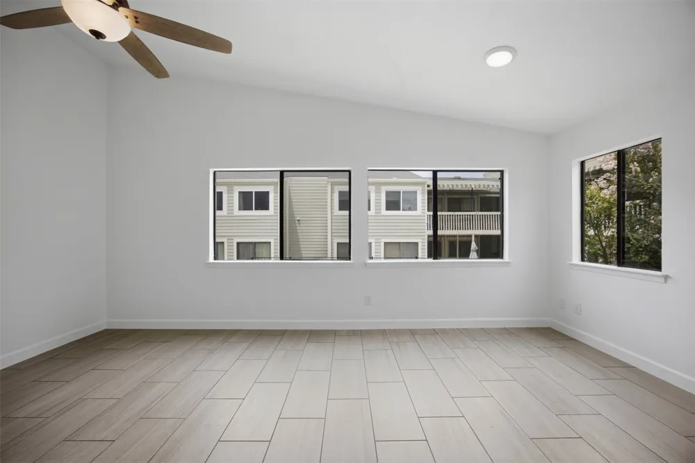 5801 Thunderbird Street #B-22 Lago Vista, TX 78645