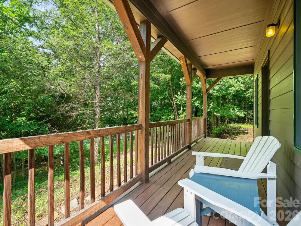 262 Little Pond Drive Burnsville, NC 28714