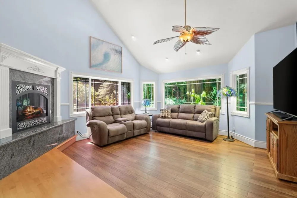 7034 Scotts Valley Drive Scotts Valley, CA 95066