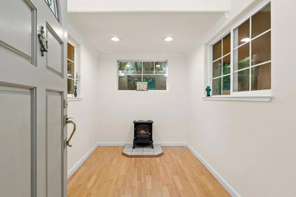 7034 Scotts Valley Drive Scotts Valley, CA 95066