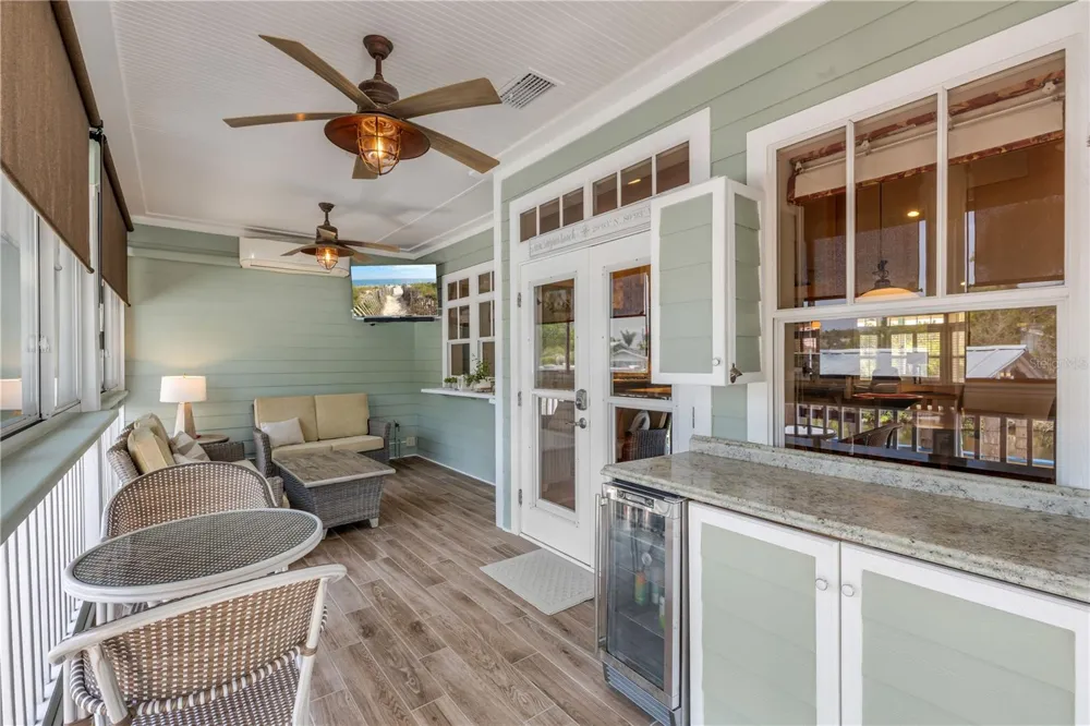 521 S PENINSULA AVENUE New Smyrna Beach, FL 32169