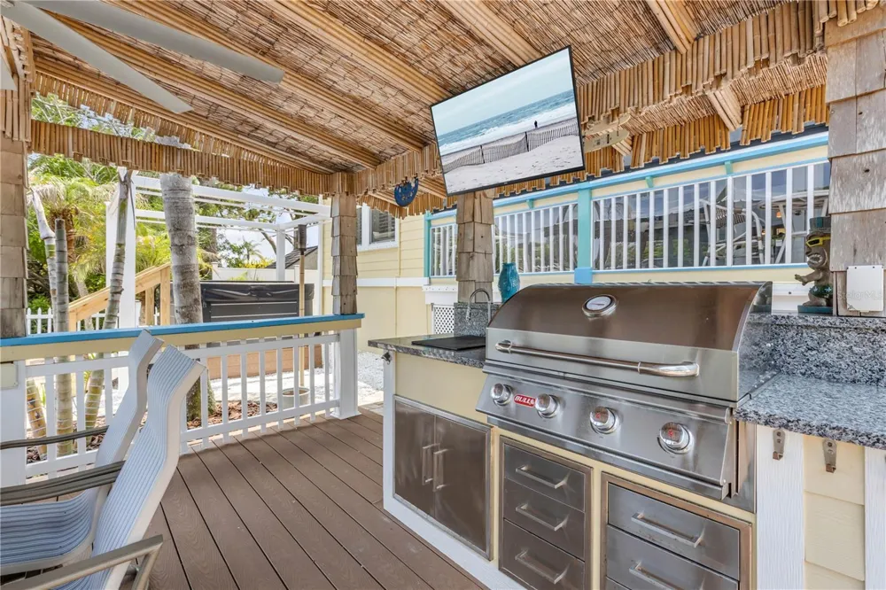 521 S PENINSULA AVENUE New Smyrna Beach, FL 32169