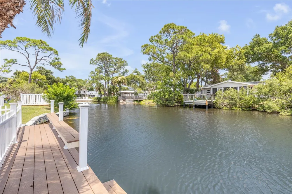 521 S PENINSULA AVENUE New Smyrna Beach, FL 32169