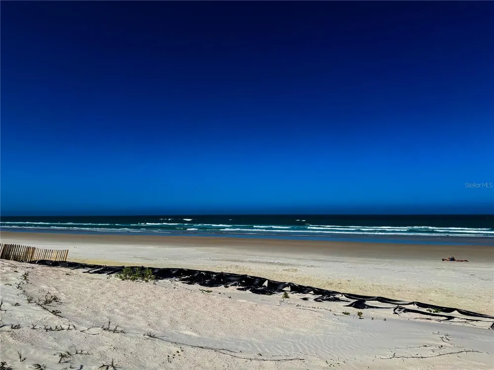 521 S PENINSULA AVENUE New Smyrna Beach, FL 32169