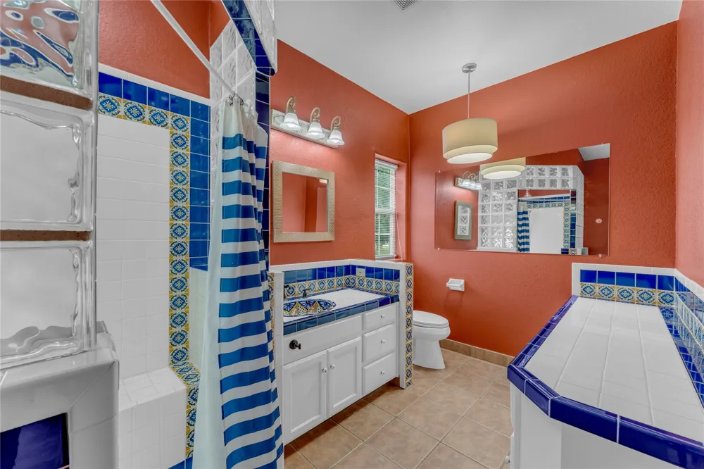 111 Woodlawn Drive Kingsland, TX 78639
