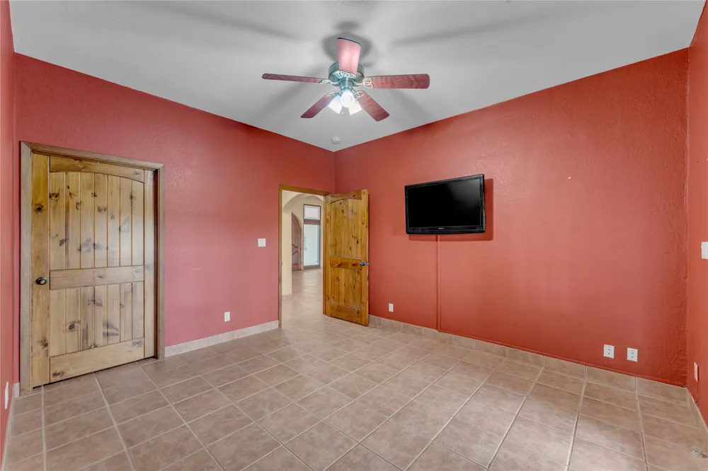 111 Woodlawn Drive Kingsland, TX 78639