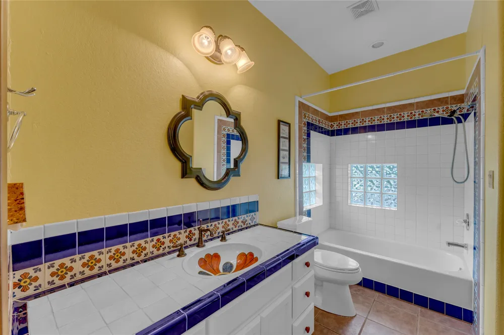 111 Woodlawn Drive Kingsland, TX 78639