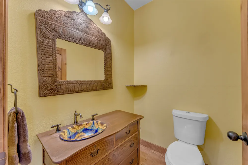 111 Woodlawn Drive Kingsland, TX 78639