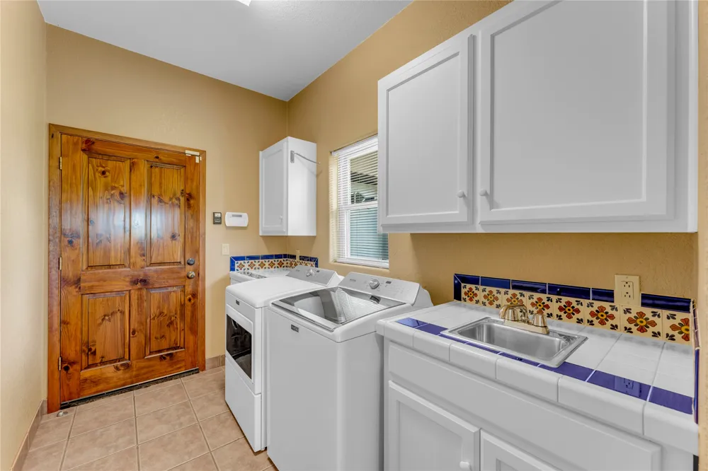 111 Woodlawn Drive Kingsland, TX 78639