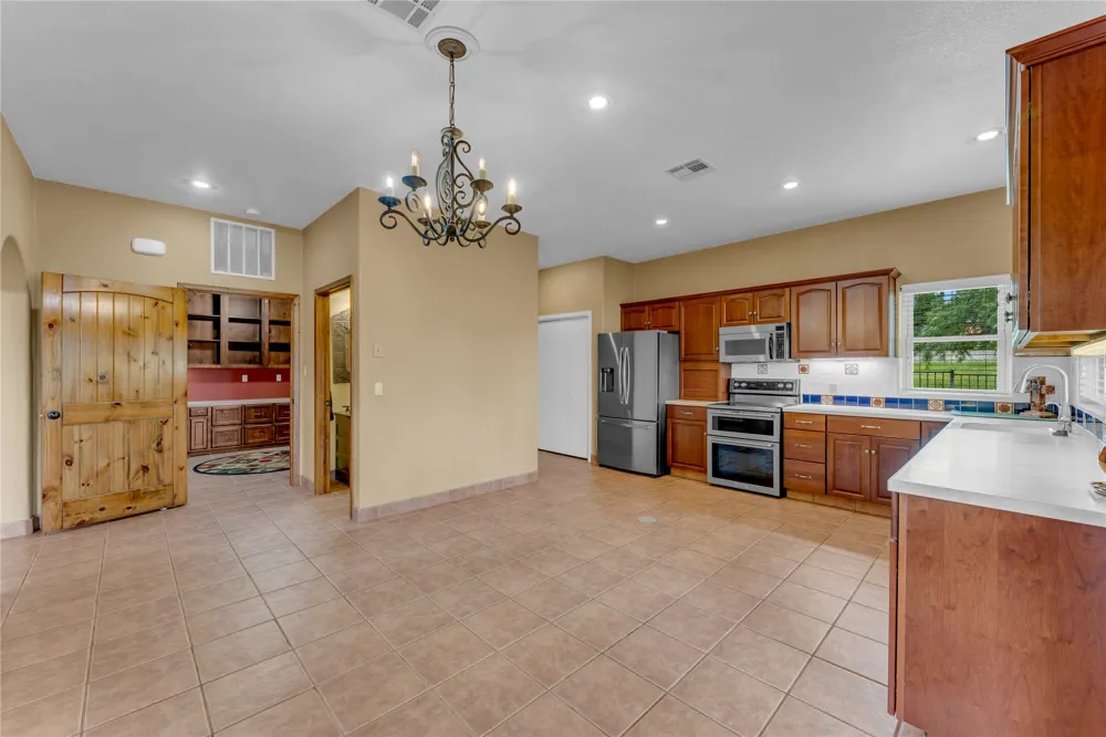 111 Woodlawn Drive Kingsland, TX 78639