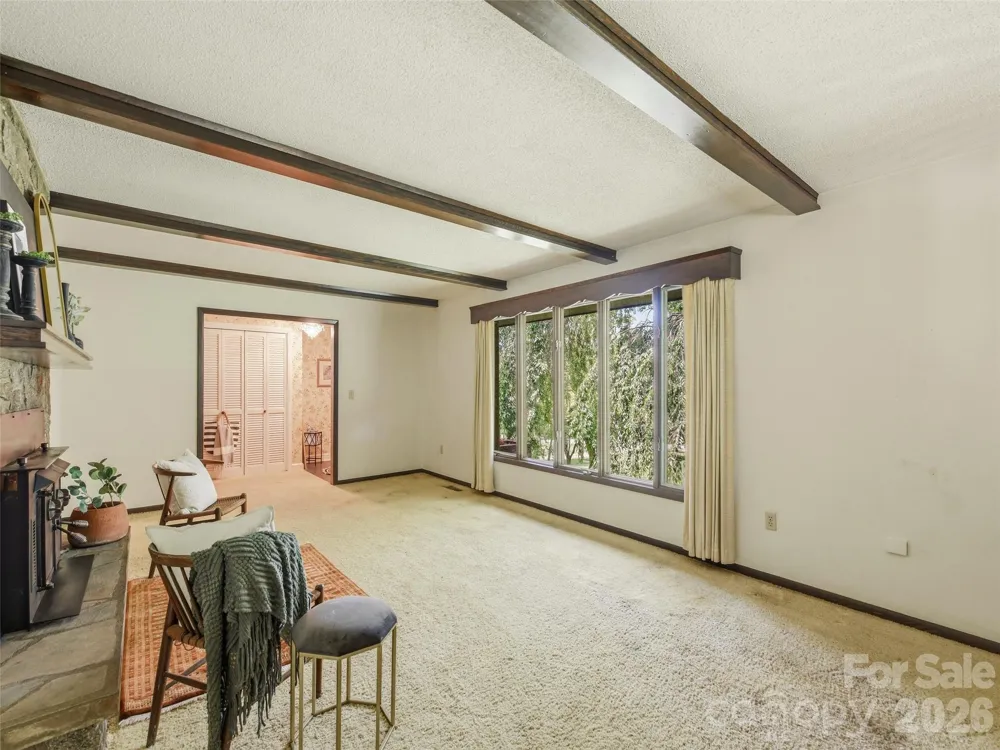 252 Big Stomp Road Waynesville, NC 28786