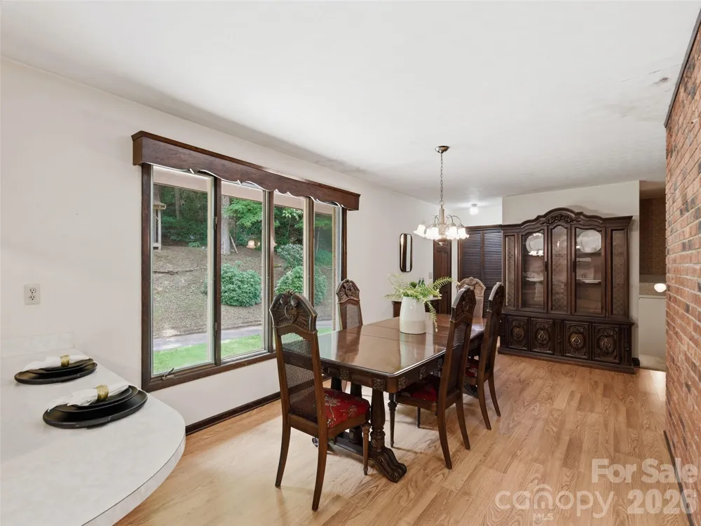 252 Big Stomp Road Waynesville, NC 28786