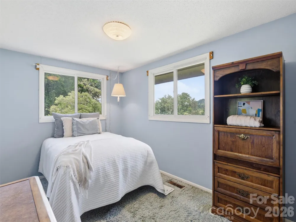 252 Big Stomp Road Waynesville, NC 28786