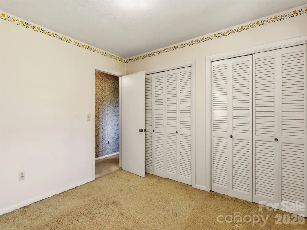 252 Big Stomp Road Waynesville, NC 28786
