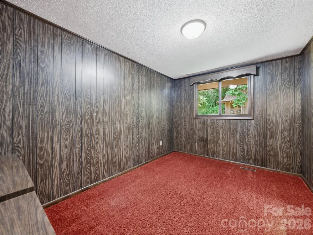 252 Big Stomp Road Waynesville, NC 28786