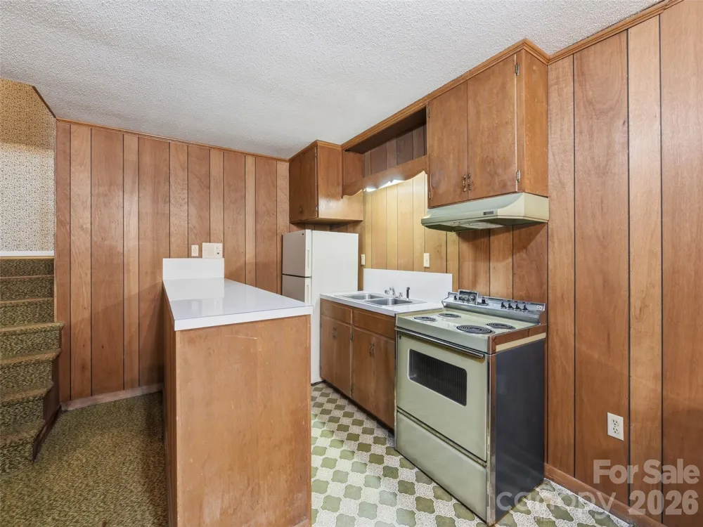 252 Big Stomp Road Waynesville, NC 28786