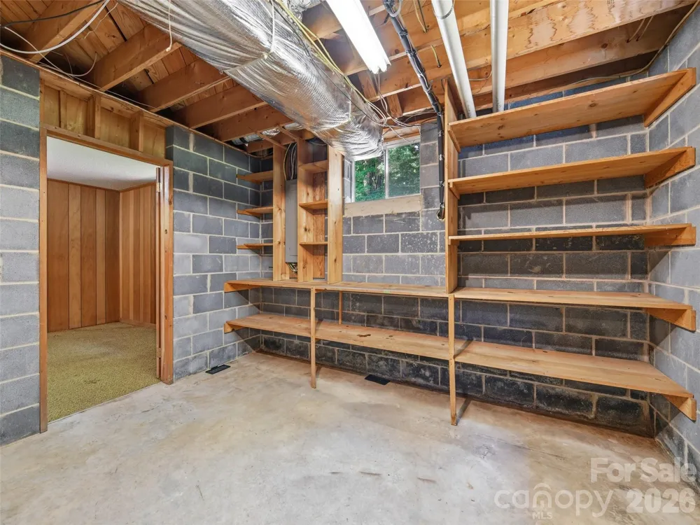252 Big Stomp Road Waynesville, NC 28786