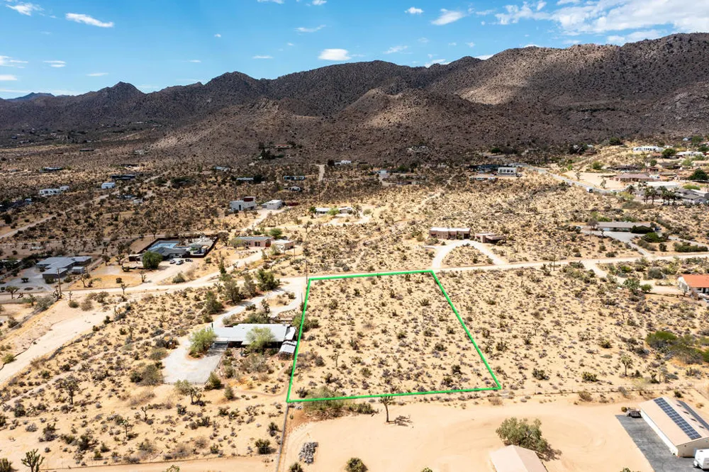 207 Onaga Trail Joshua Tree, CA 92252
